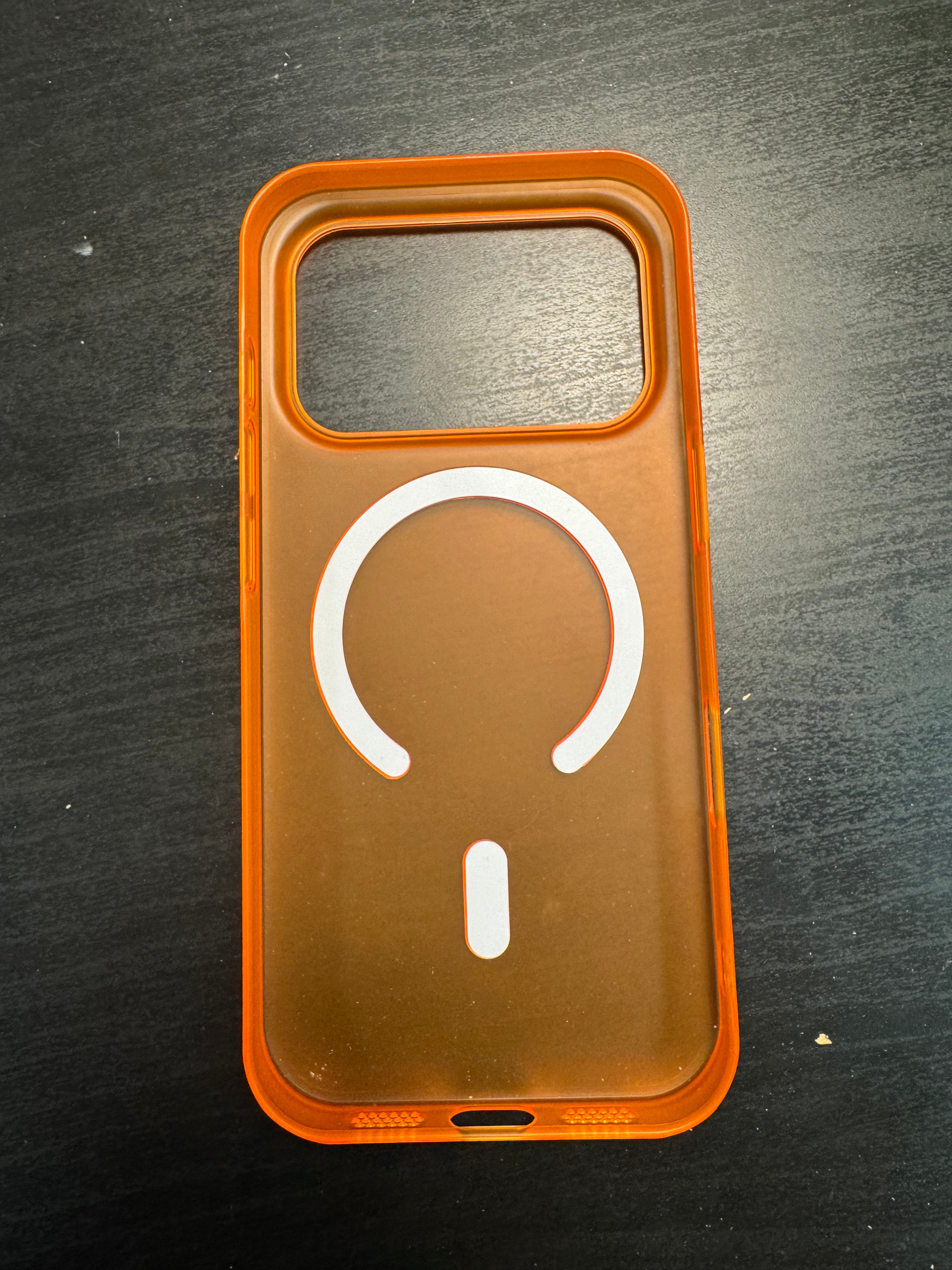 iPhone 17 - Tunt, Hårt MagSafe-skal – Transparent Orange - Leveranstid 1-2 veckor