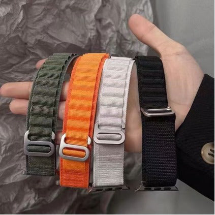 Apple Watch Nylon Armband 42–49 mm – Justerbart Sportarmband (flera färger)