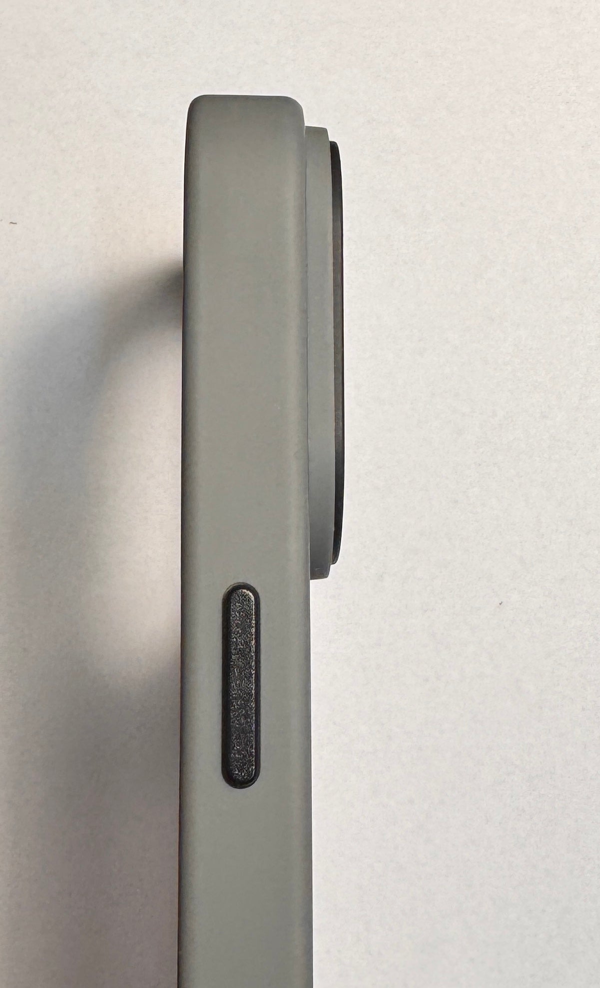 iPhone Frostad Transparent MagSafe Skal – Grå | Leveranstid - 1-2 Veckor